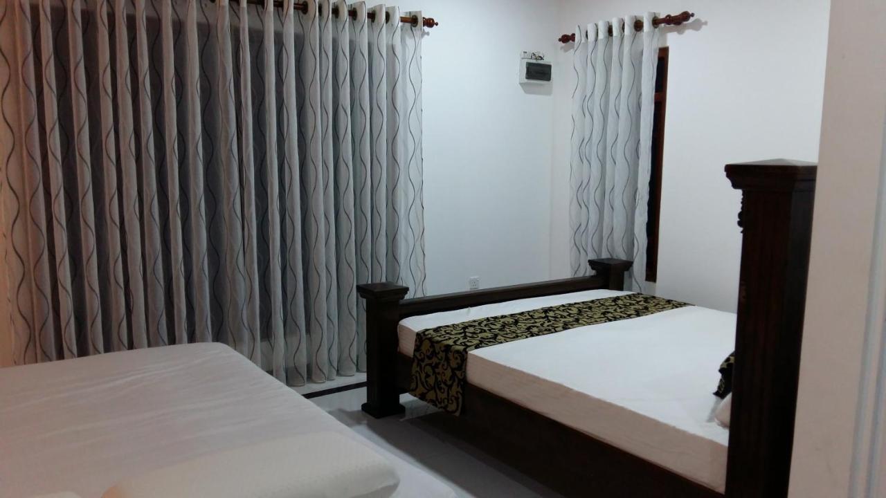 Happy Spring Guest Bed & Breakfast Mirissa Luaran gambar