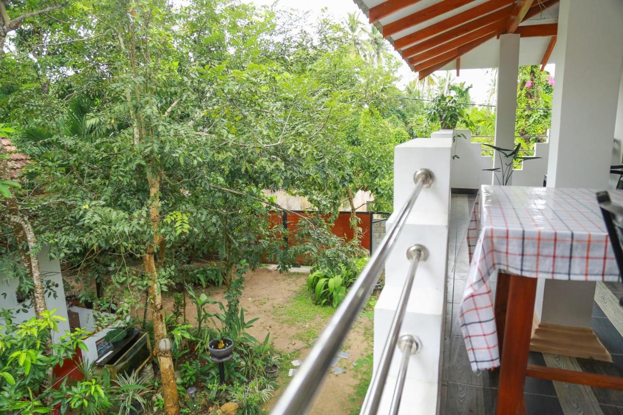Happy Spring Guest Bed & Breakfast Mirissa Luaran gambar