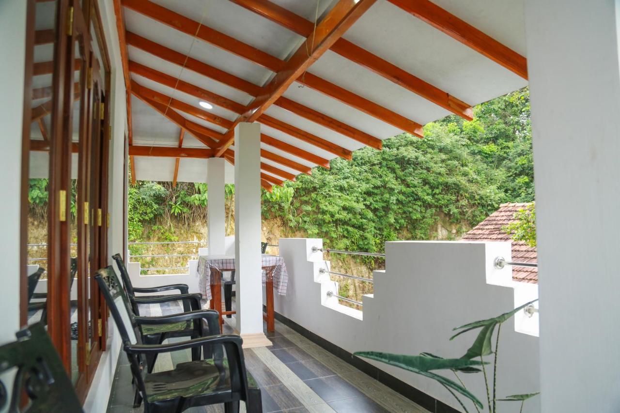 Happy Spring Guest Bed & Breakfast Mirissa Luaran gambar