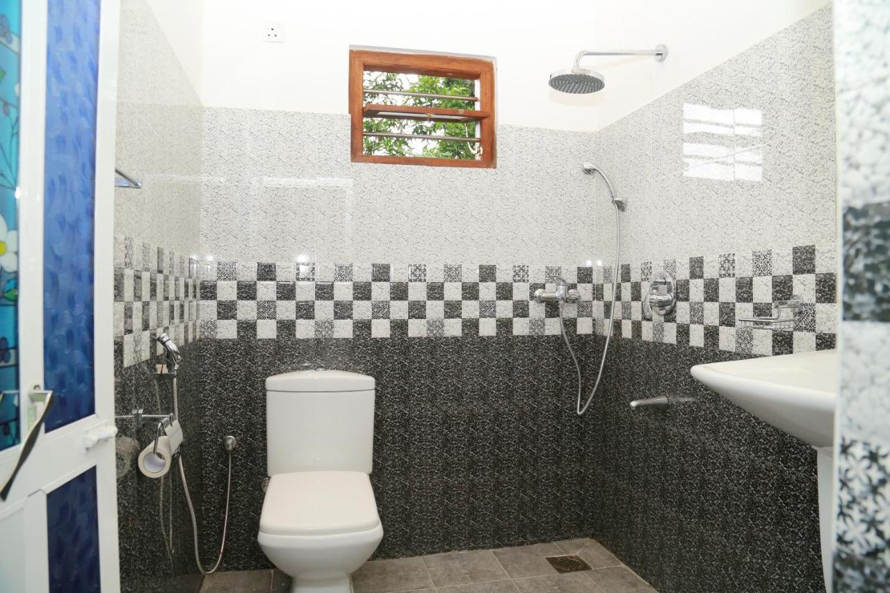Happy Spring Guest Bed & Breakfast Mirissa Luaran gambar
