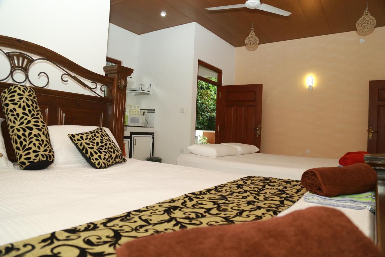 Happy Spring Guest Bed & Breakfast Mirissa Luaran gambar